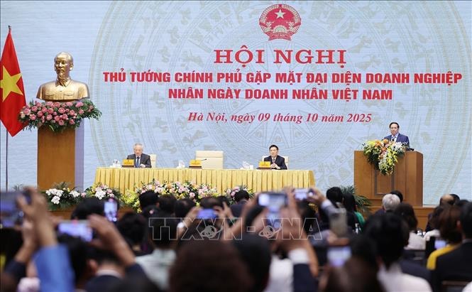 Thủ tướng bày tỏ 5 mong muốn, đề nghị doanh nghiệp và doanh nhân Việt Nam thực hiện 3 tiên phong